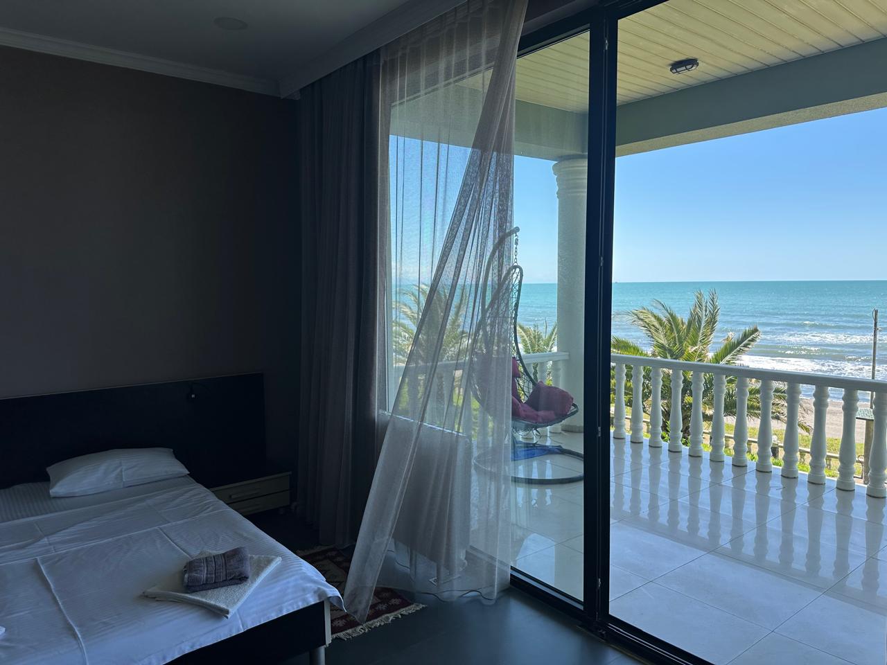 Lux Suite 200 · 2nd floor